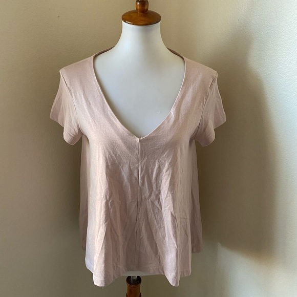 SISLEY V NECK HI-LOW TEE SHIRT - Picture 1 of 9